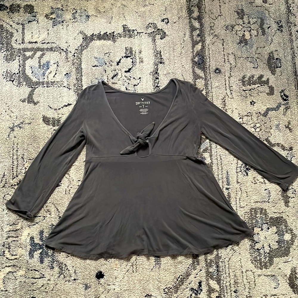 American Eagle grey quarter sleeve soft and sexy tee baby doll fit